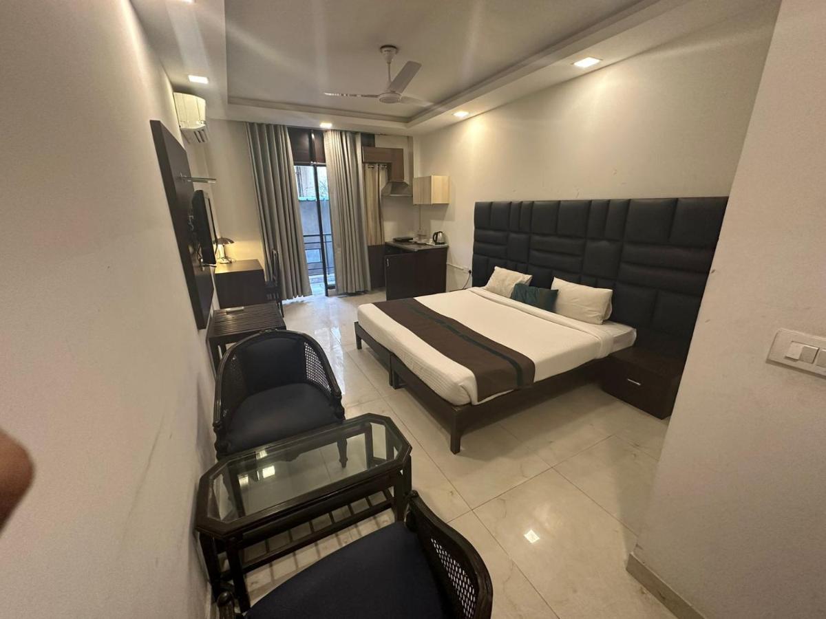 Park Studio Dlf Phase 2, Cyber City, Gurgaon Exterior photo