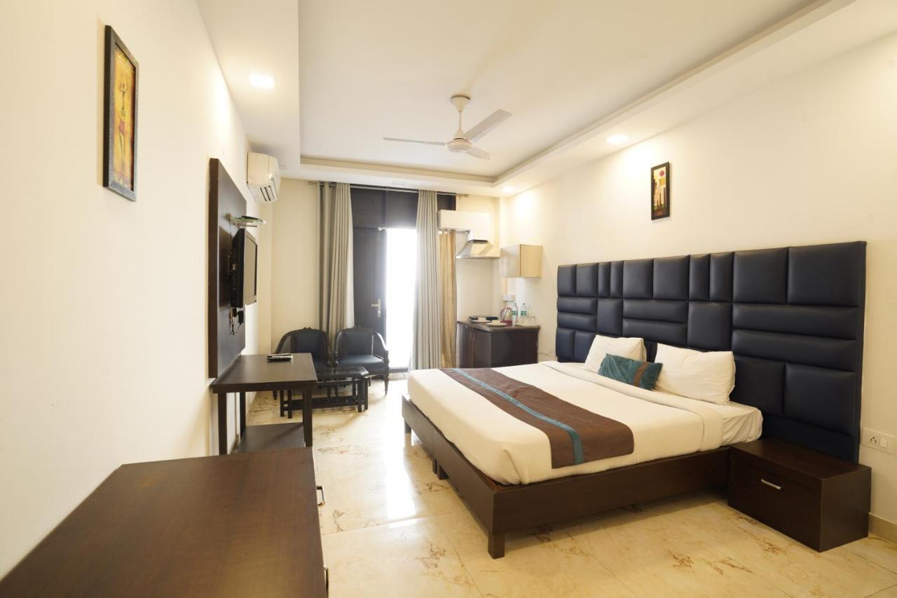 Park Studio Dlf Phase 2, Cyber City, Gurgaon Exterior photo