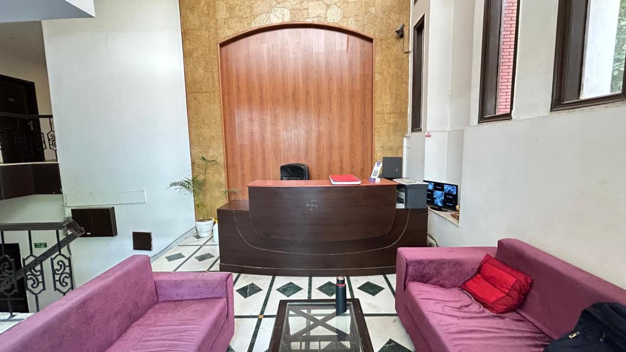 Park Studio Dlf Phase 2, Cyber City, Gurgaon Exterior photo